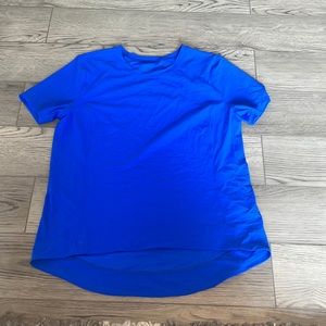 LuluLemon t-shirt